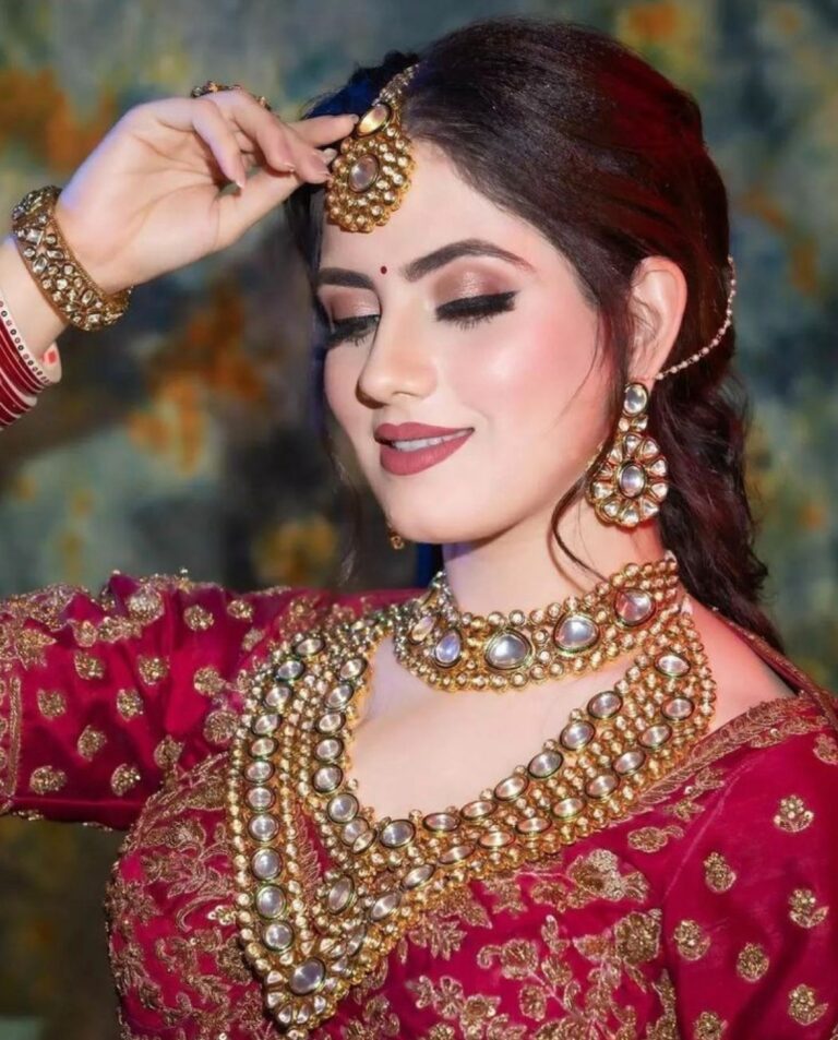 Outstation Bridal Makeup artist in Lucknow
